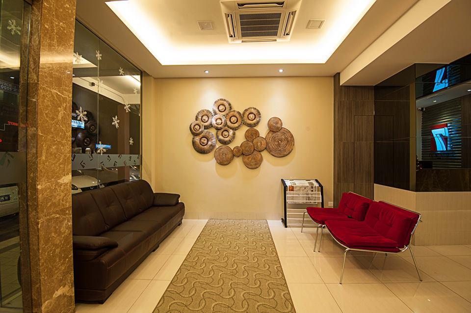 Seven Hotel Putatan Extérieur photo